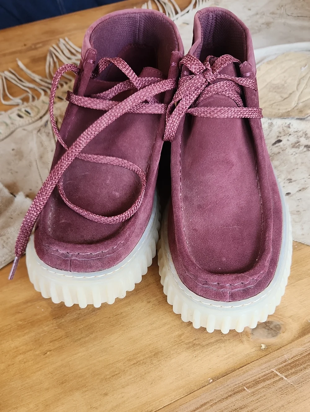 Clarks Men's Torhill Hi Burgundy Suede Lace-Up Shoes.